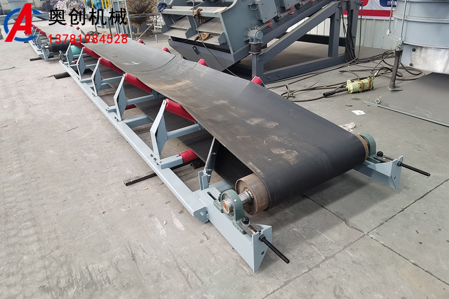 皮帶輸送機(jī)的工作原理及產(chǎn)品特點(diǎn)
